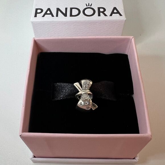 Pandora Sparkling Bow Charm - Picture 2 of 6